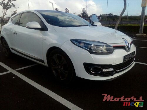 2009' Renault Megane RS photo #3