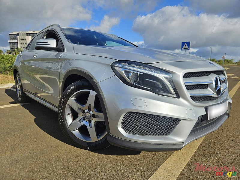 2016' Mercedes-Benz GLA 200 AMG photo #1