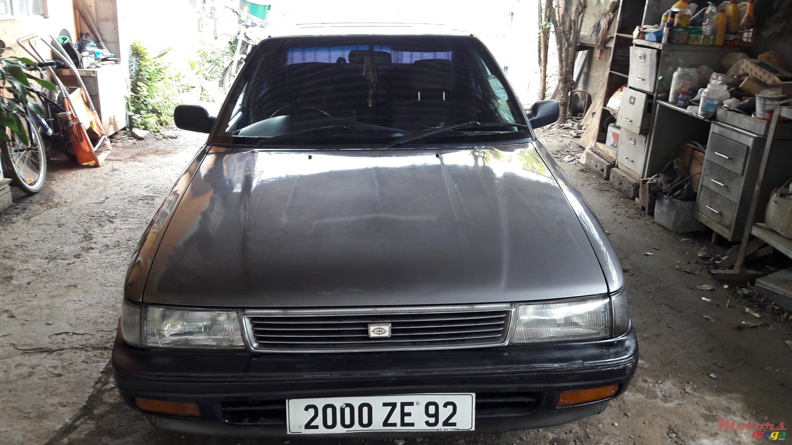 1992' Toyota Carina photo #1