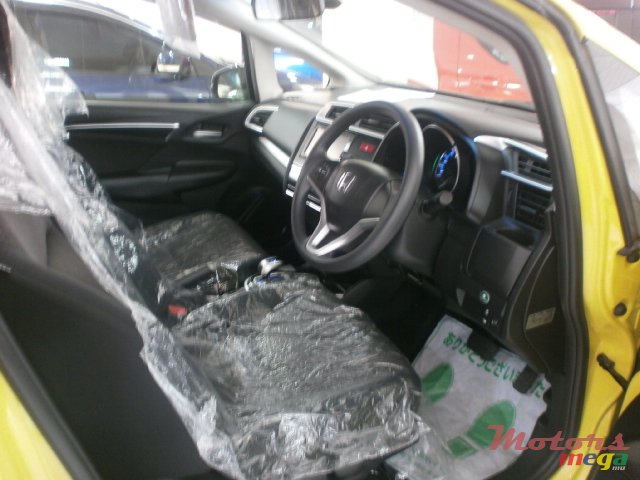 2013' Honda Fit Aria photo #5