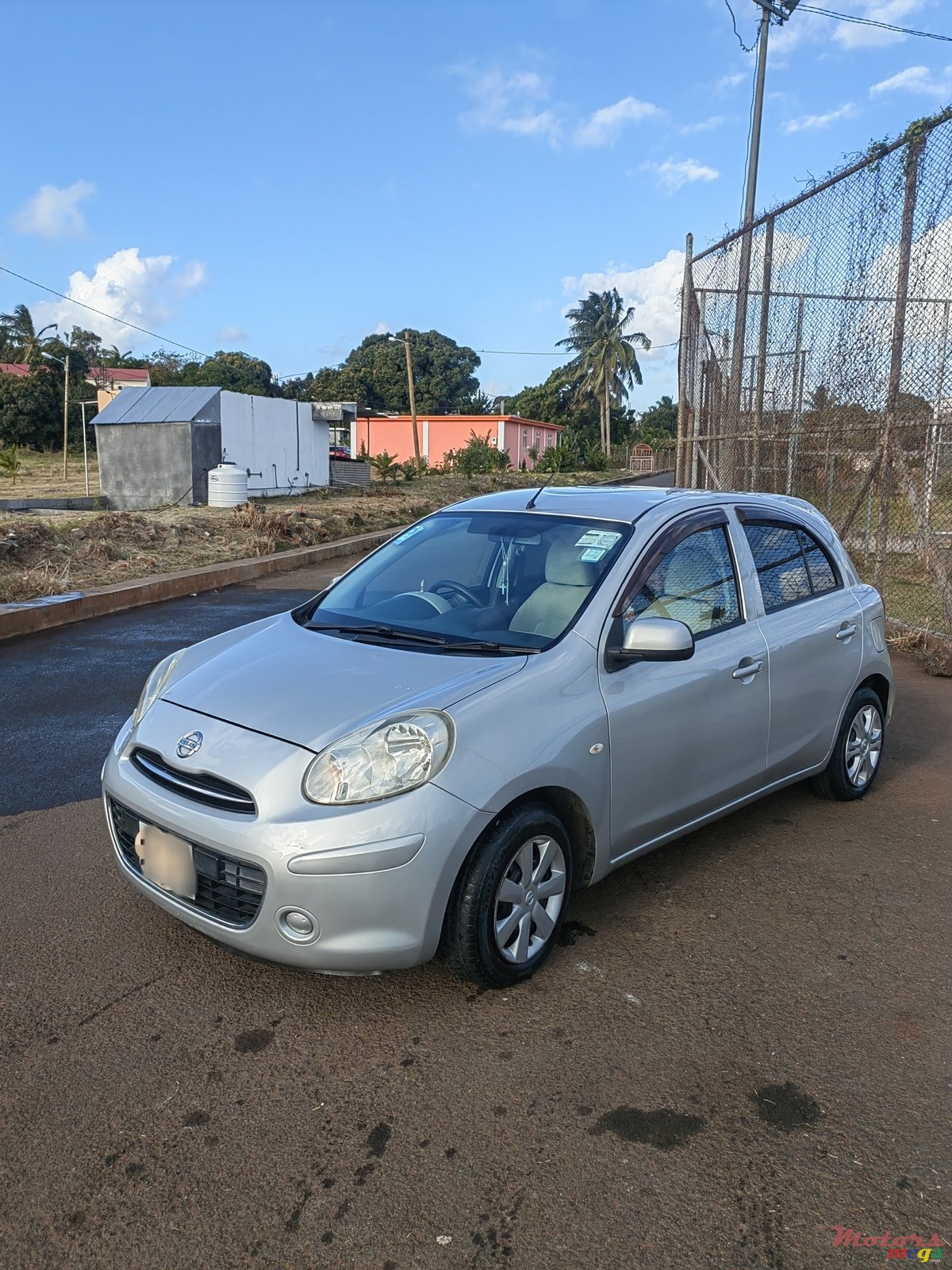 2011' Nissan March photo #3