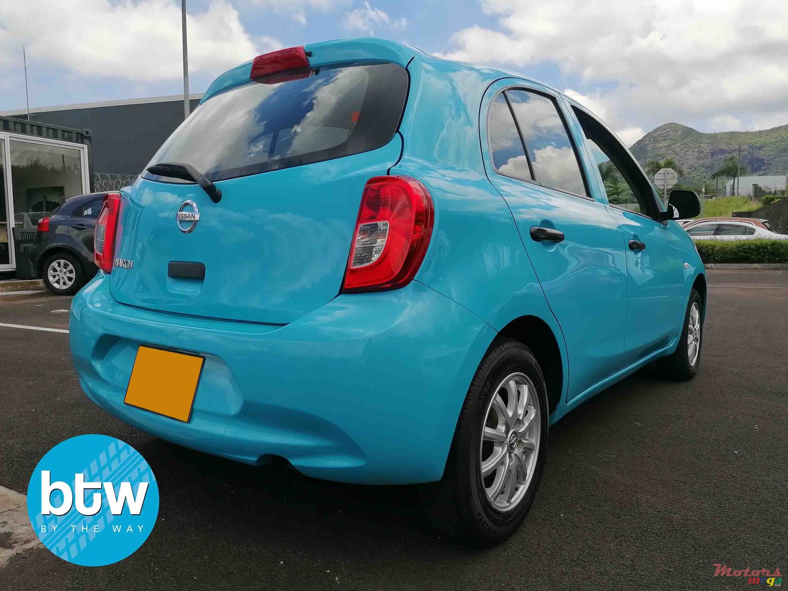 2016' Nissan March photo #6