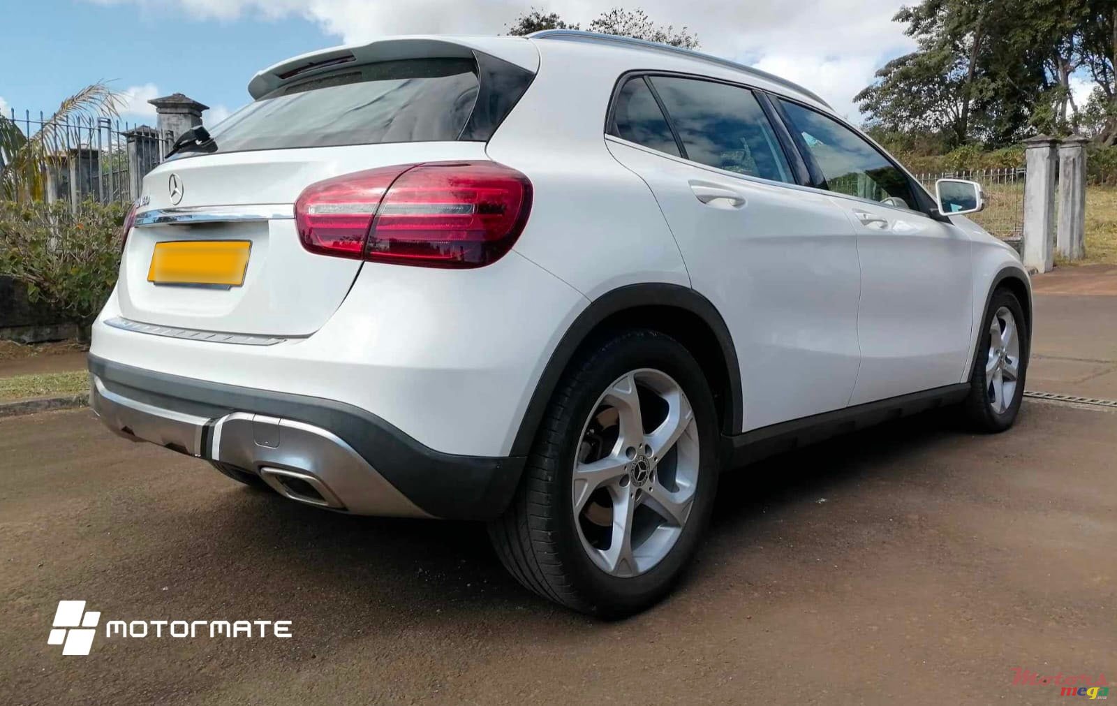 2018' Mercedes-Benz GLB 180 1.6 photo #3