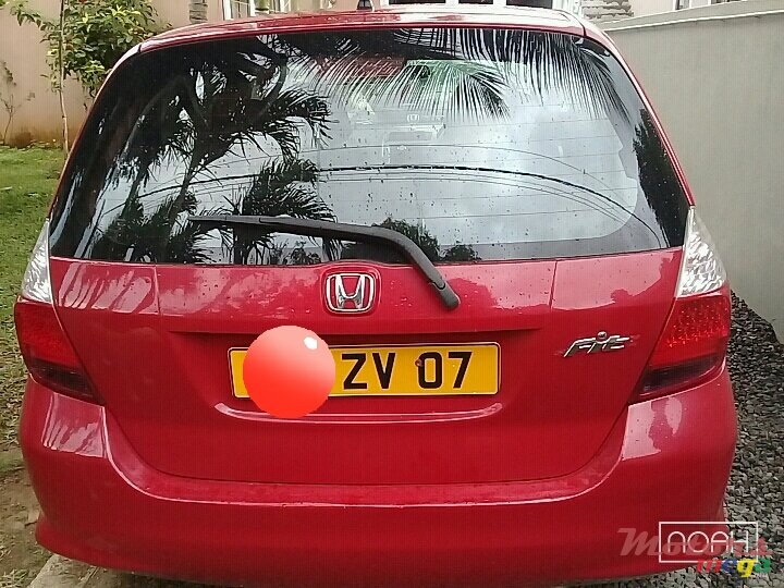 2007' Honda Fit photo #2