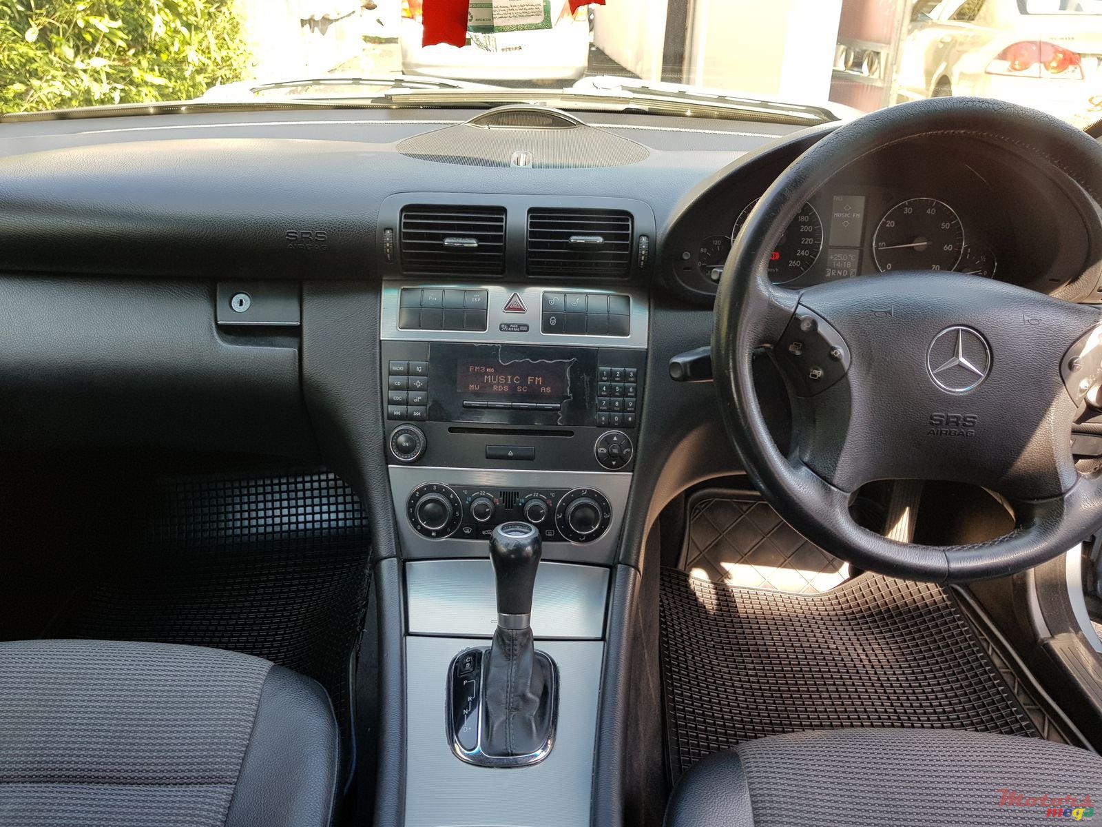 2005' Mercedes-Benz avantgarde automatic c180 photo #2