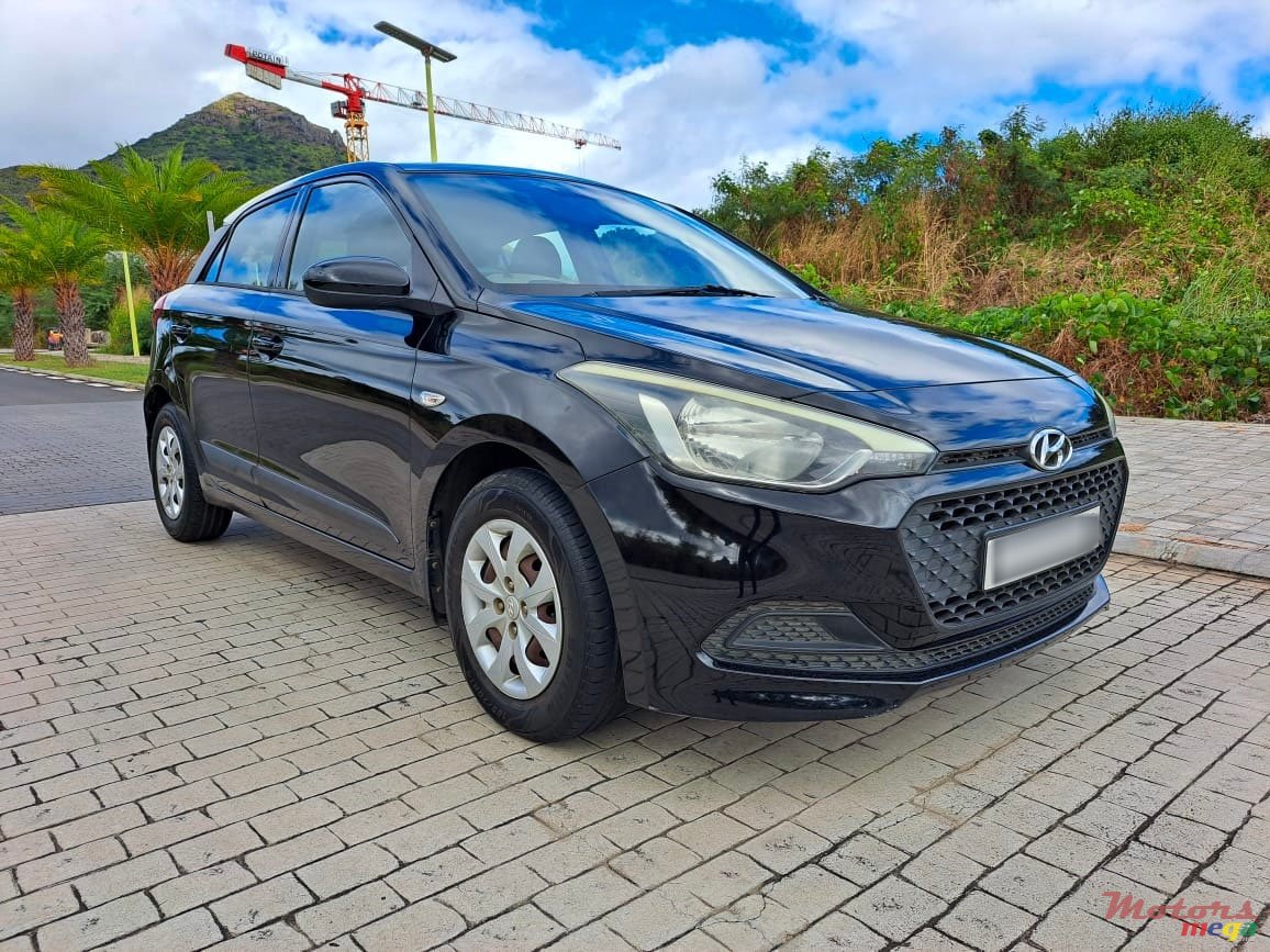 2016' Hyundai i20 photo #1
