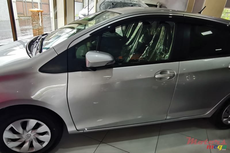 2018' Toyota Vitz photo #6