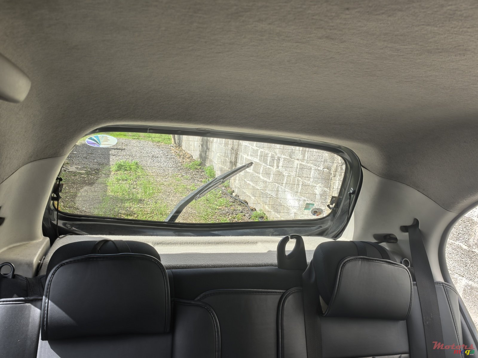 2011' Nissan March photo #7