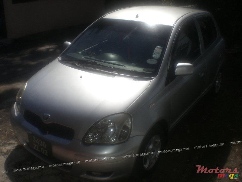2002' Toyota Yaris photo #1