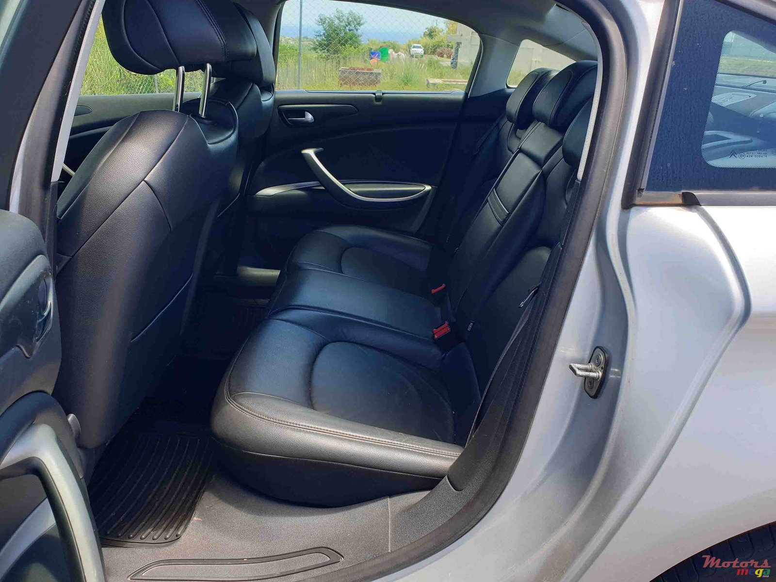 2011' Citroen C5 photo #4