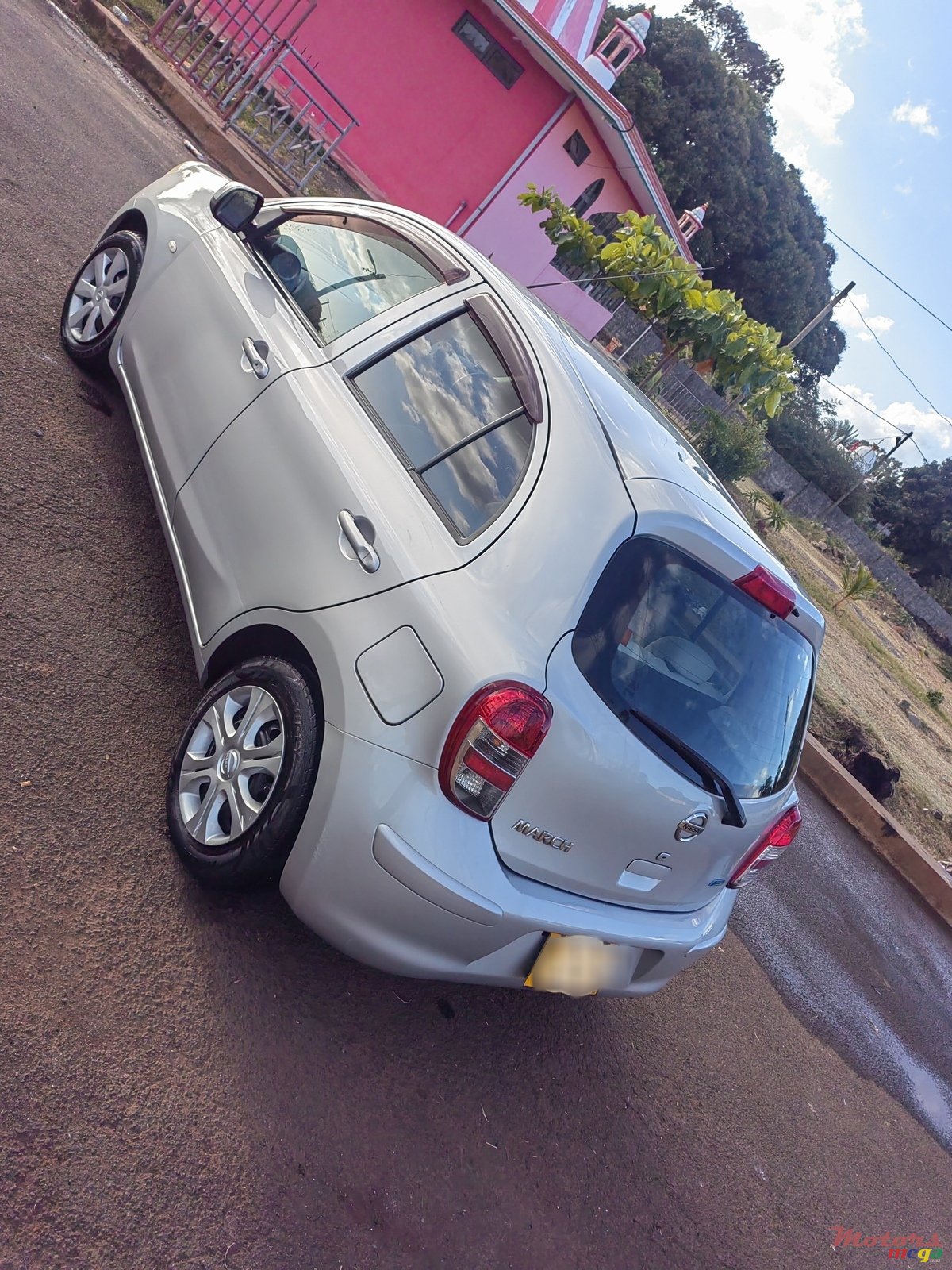 2011' Nissan March photo #4