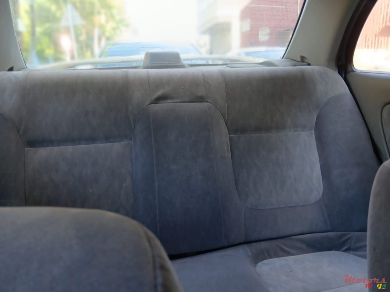 2002' Nissan Sunny photo #3