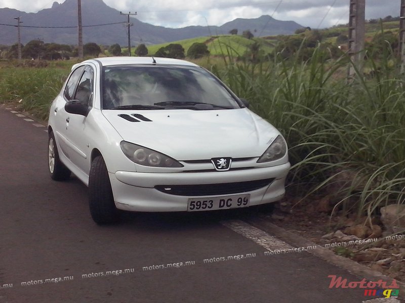 1999' Peugeot photo #1
