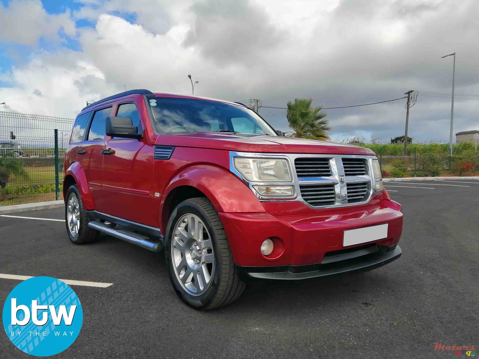 2011' Dodge Nitro SXT 4X4 CRD photo #1