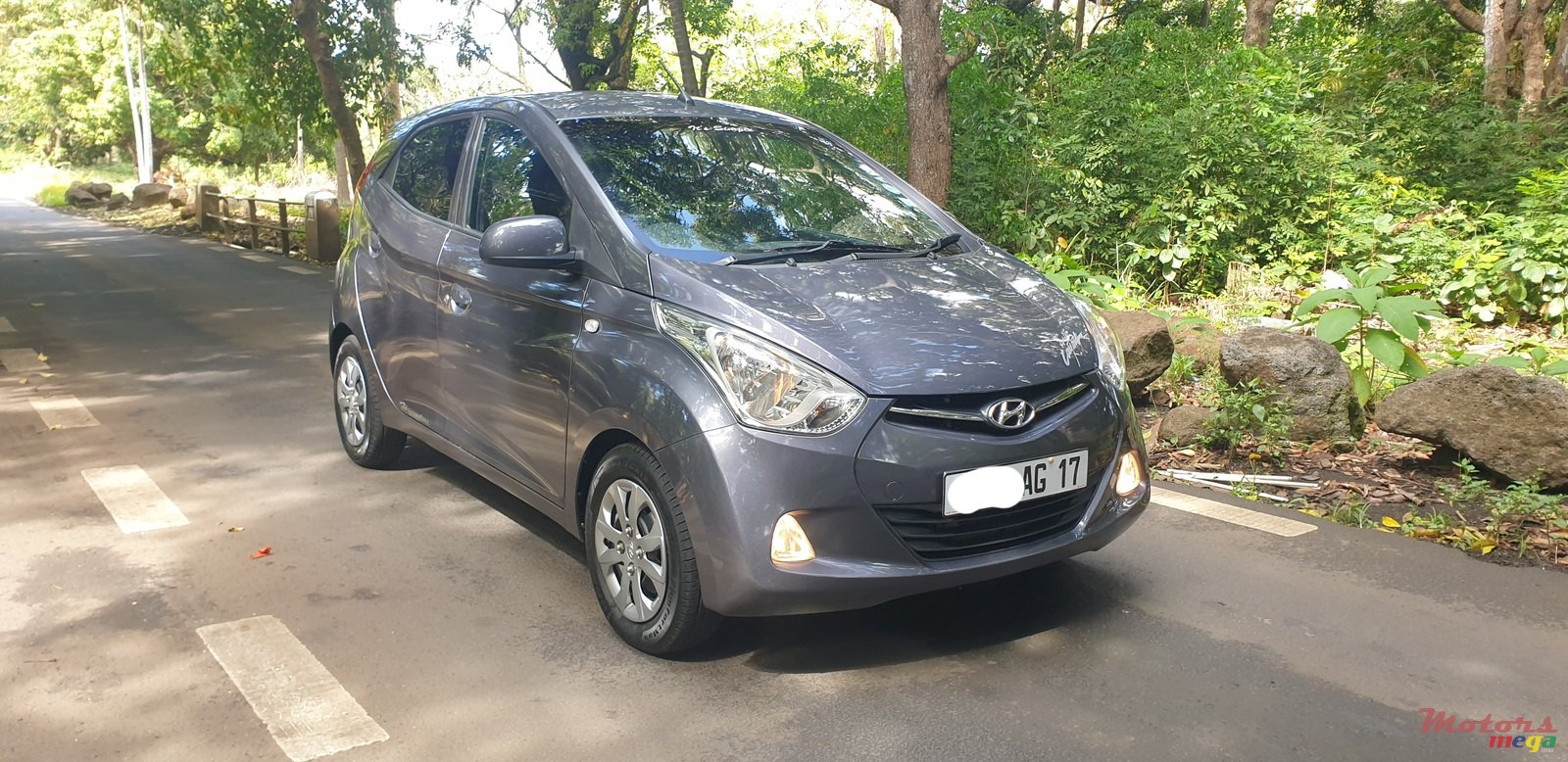 2017' Hyundai i10 photo #1
