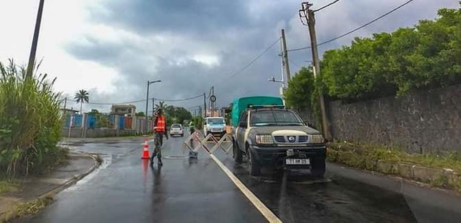 Barrage routier à 16e Mille :  «Bann p….  garde. Mo pou fer transfer zot tou»