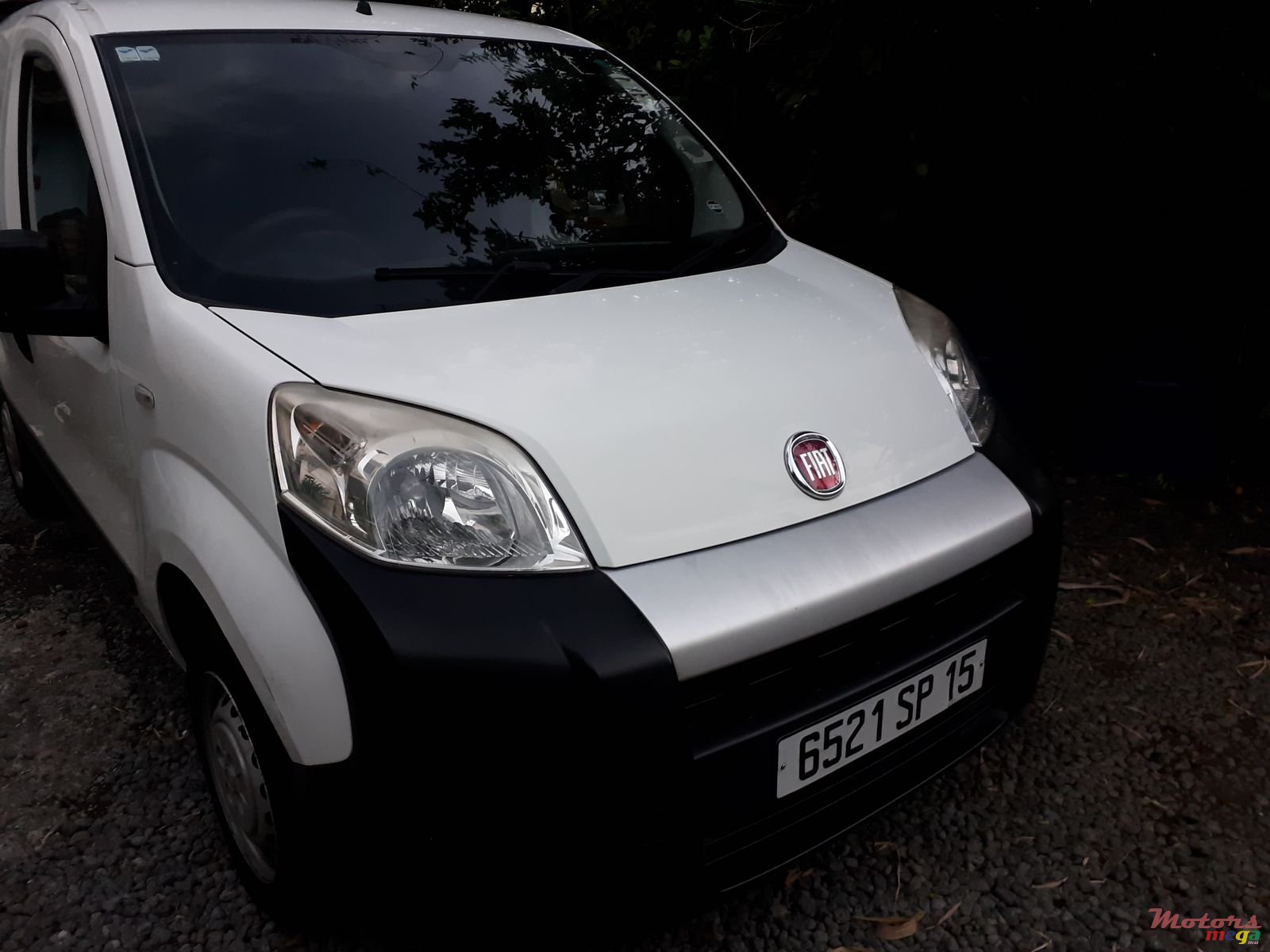 2015' Fiat Fiorino cargo photo #4