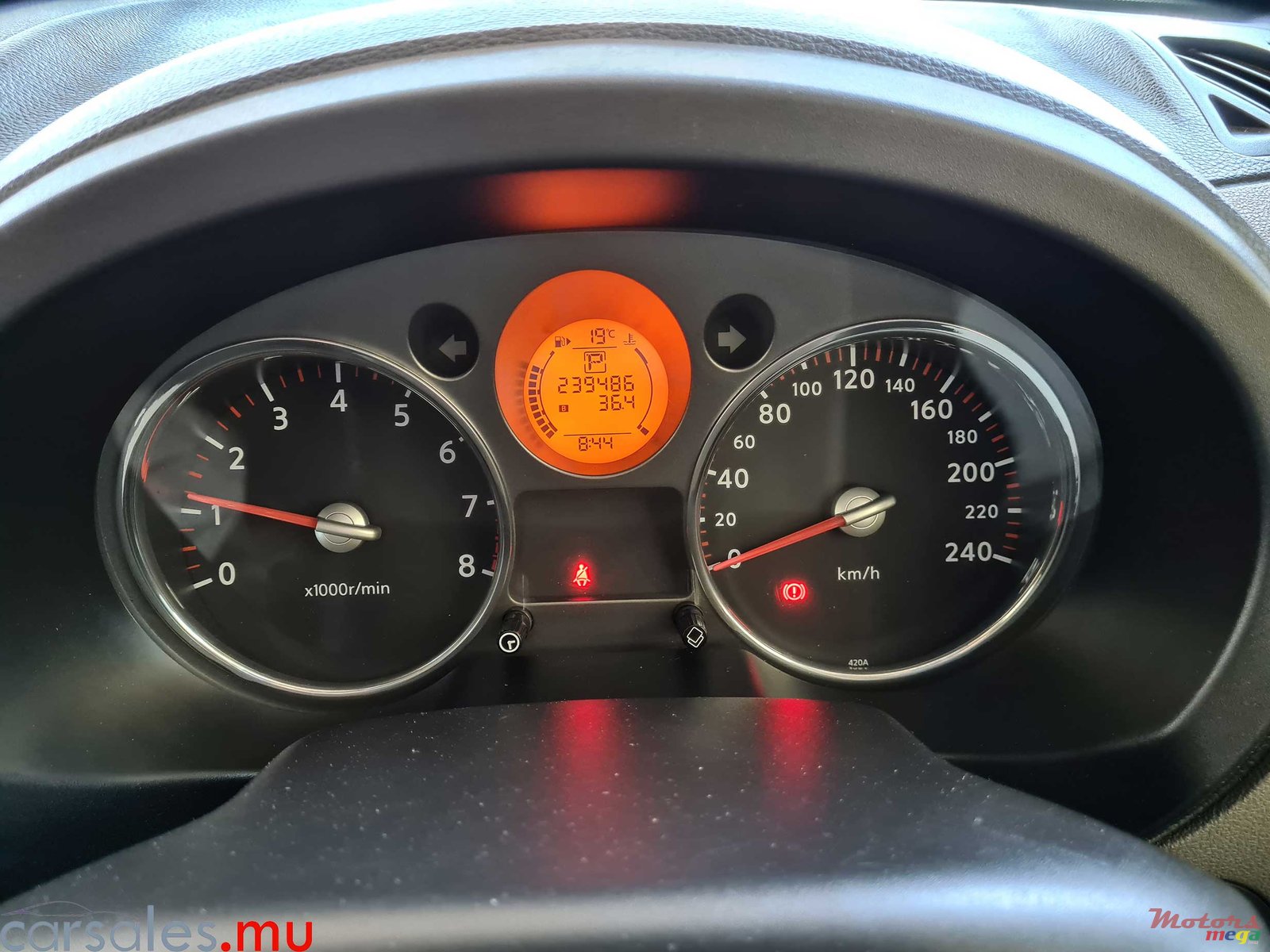 2010' Nissan X-Trail 2.5 AWD photo #7