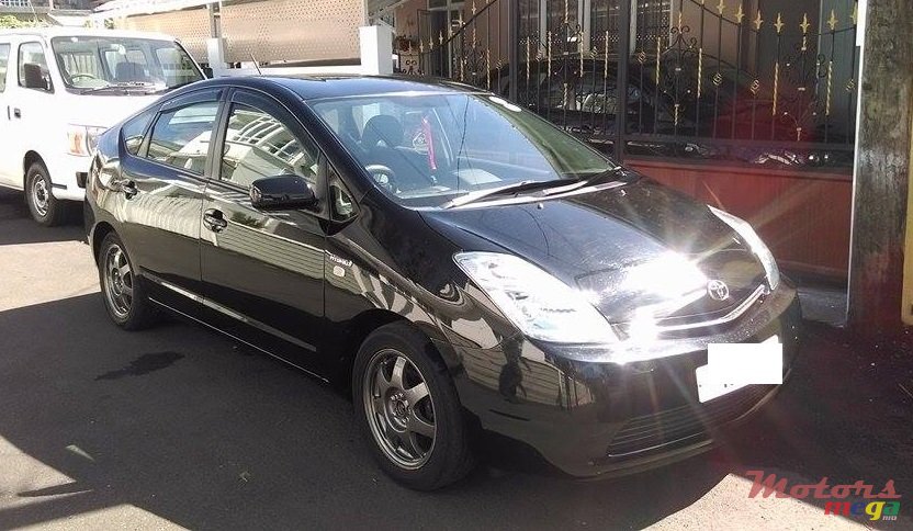 2008' Toyota Prius photo #1