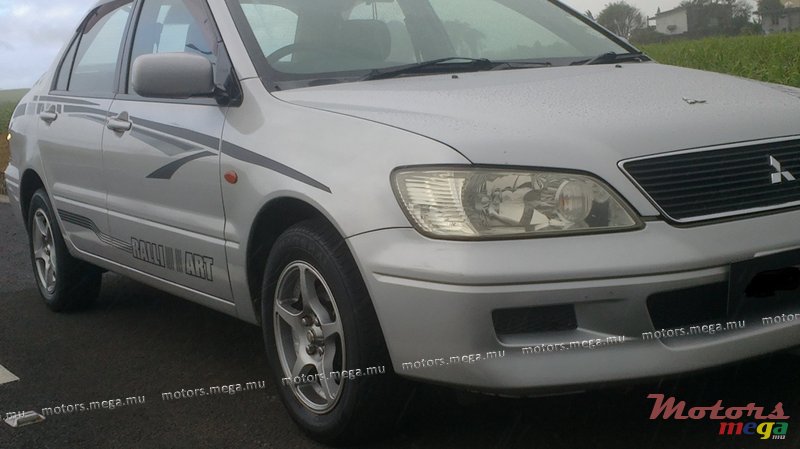 2002' Mitsubishi Lancer Cedia photo #5