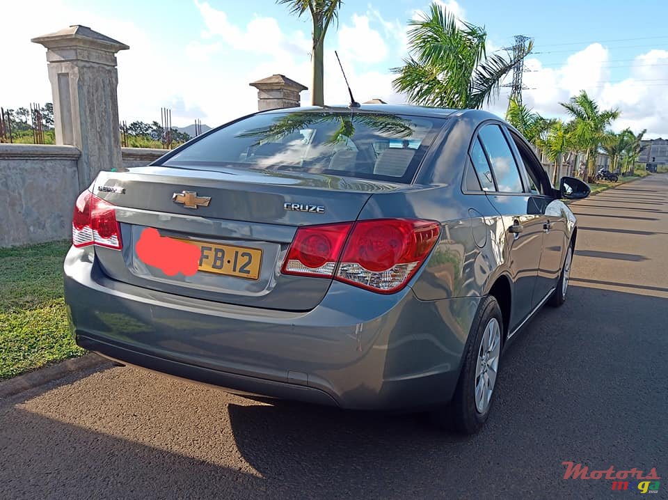 2012' Chevrolet Cruze MANUAL photo #3