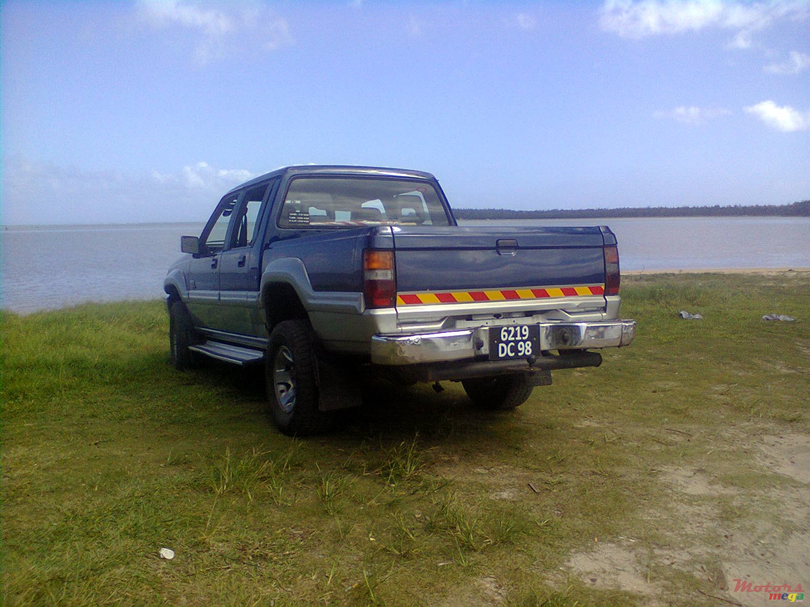 2008' Mitsubishi L 200 photo #1