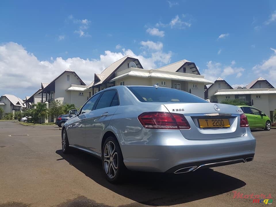 2015' Mercedes-Benz E-Class photo #6