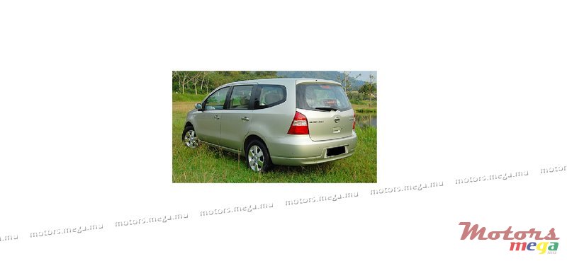 2010' Nissan Grand Livina photo #2