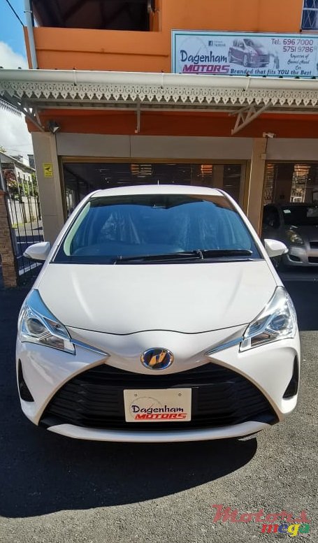 2019' Toyota Vitz photo #1