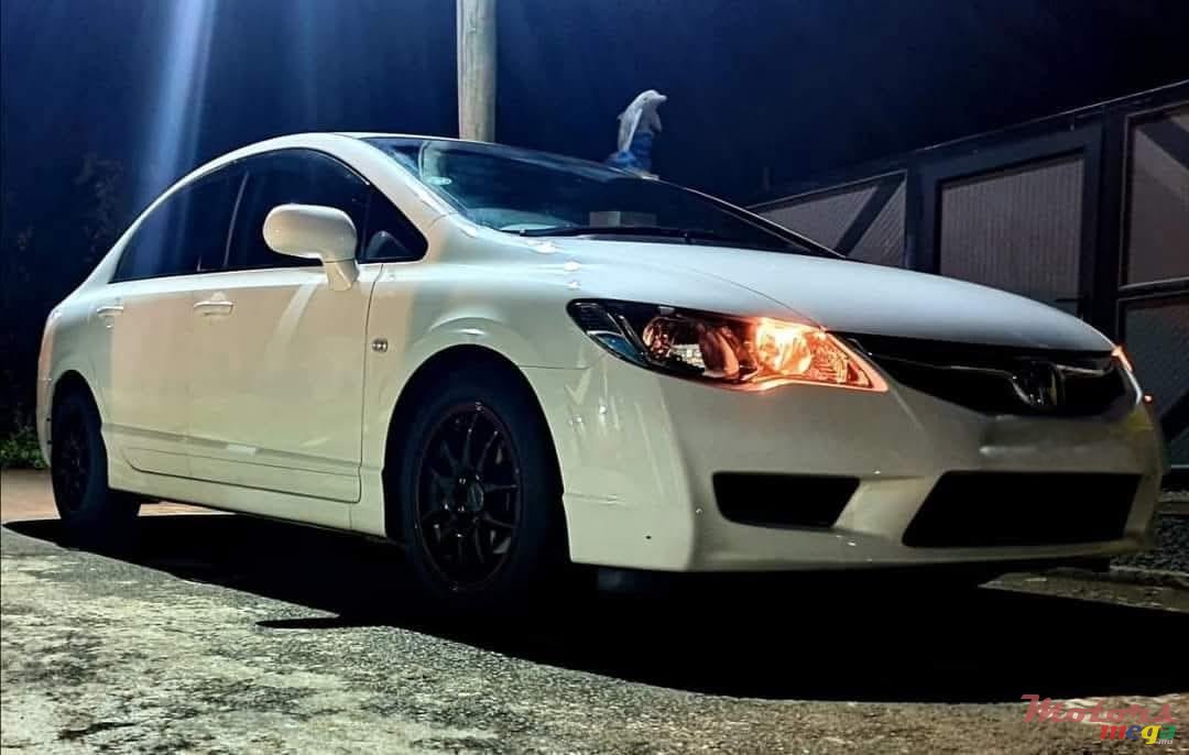 2011' Honda Civic photo #2