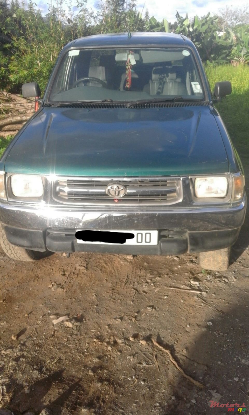 2000' Toyota Hilux photo #2
