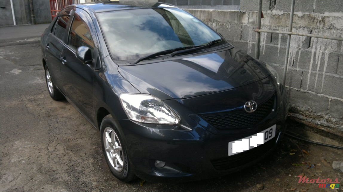2009' Toyota Belta 1290cc photo #2