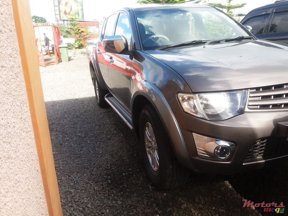 2010' Mitsubishi sportero 4-4 turbo 2010 photo #1