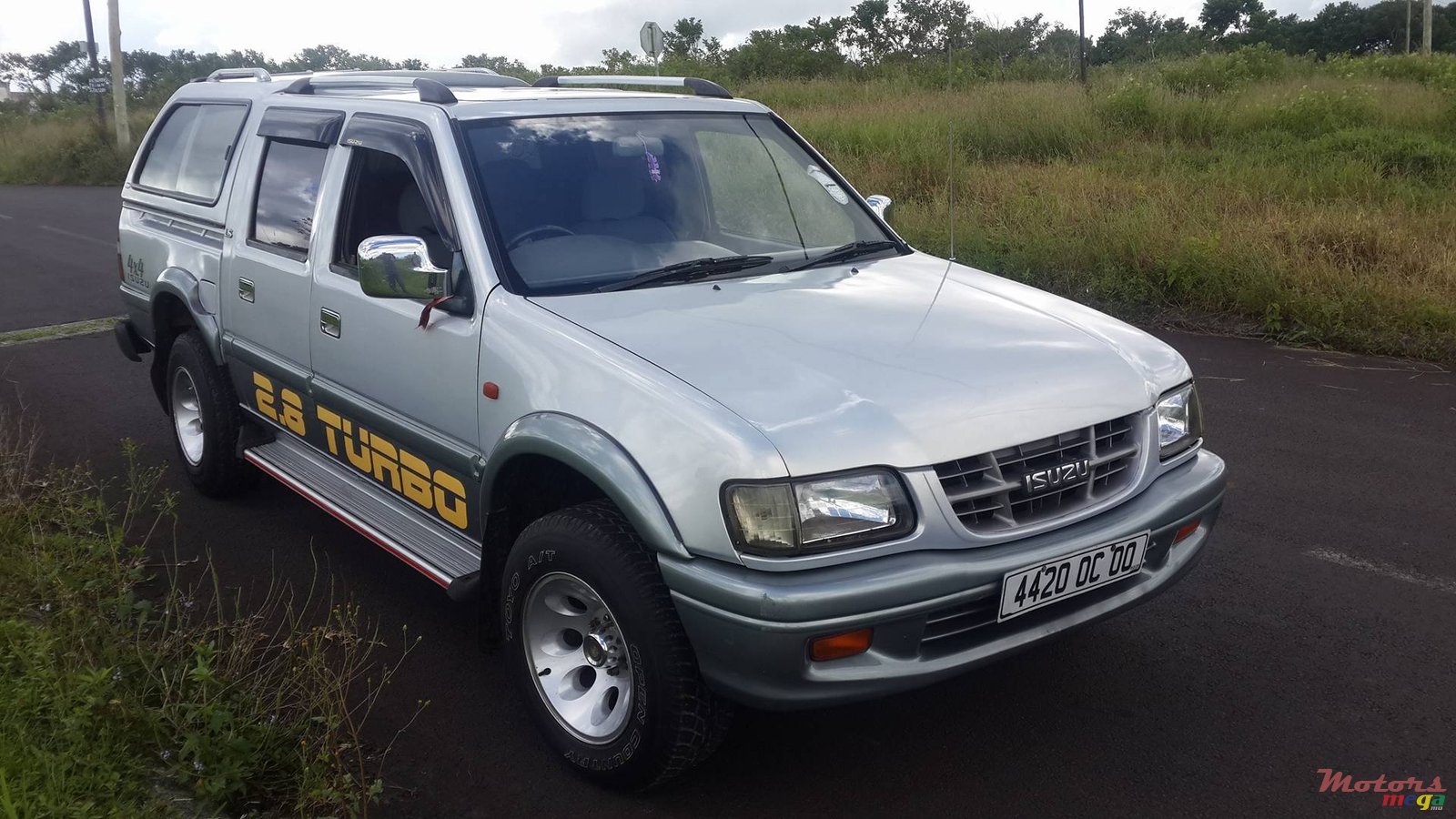 2000' Isuzu 4*4 LS JAPAN photo #1