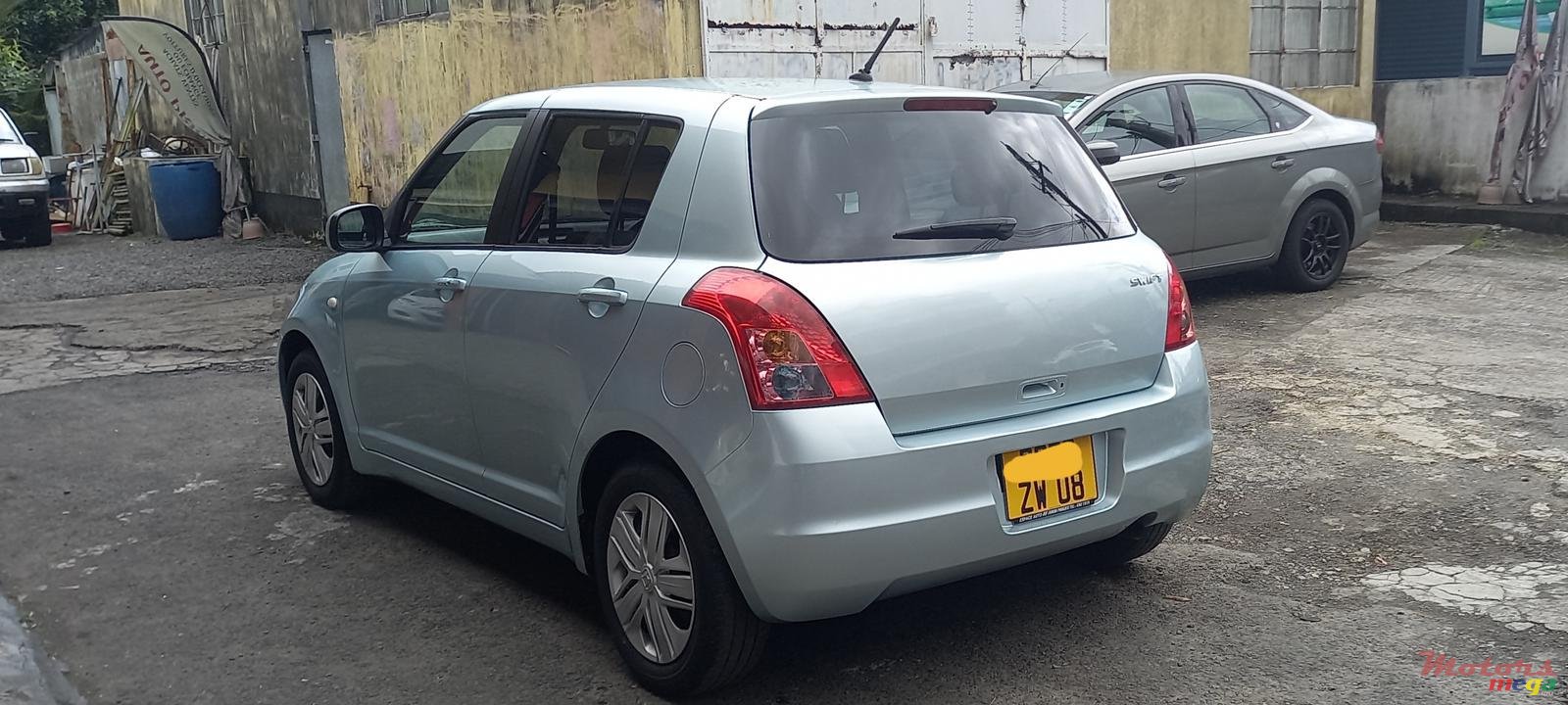 2008' Suzuki Swift photo #3