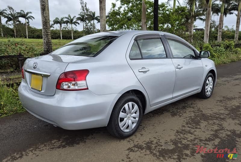 2008' Toyota Belta photo #3