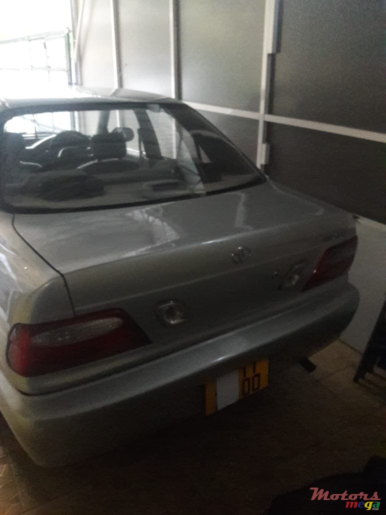 2000' Toyota photo #3