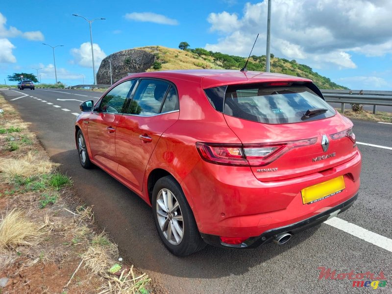 2020' Renault Megane photo #3