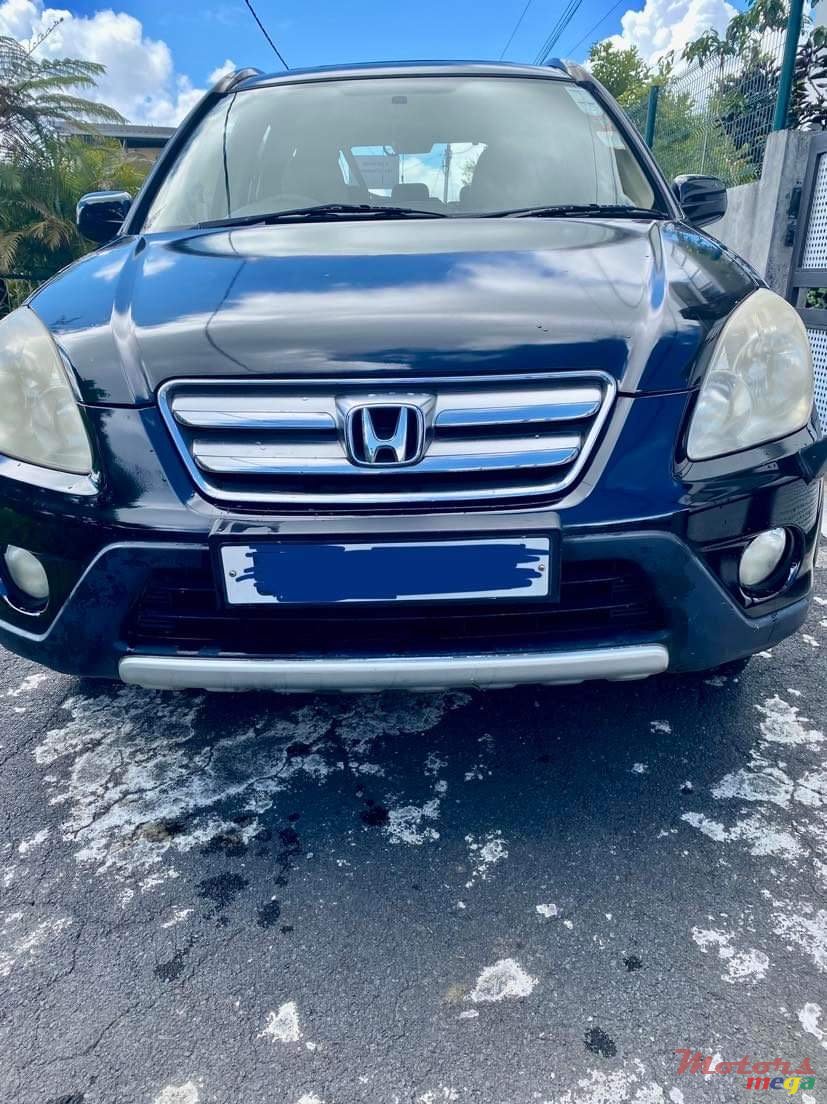 2006' Honda CR-V photo #1