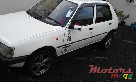 1992' Peugeot 205 photo #3