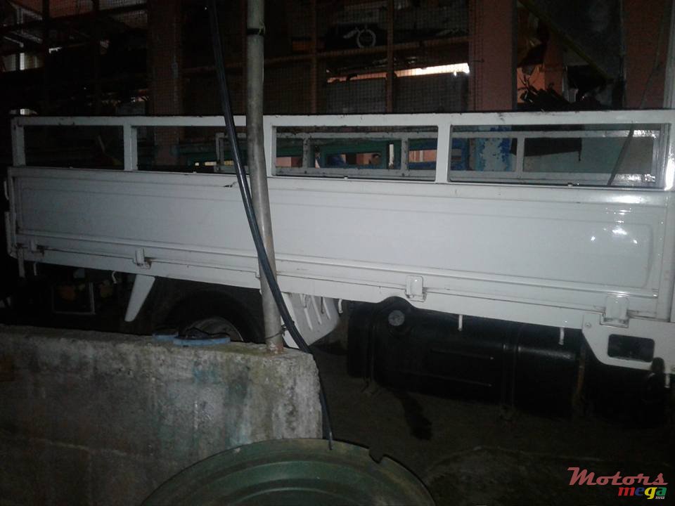 2009' Toyota photo #3