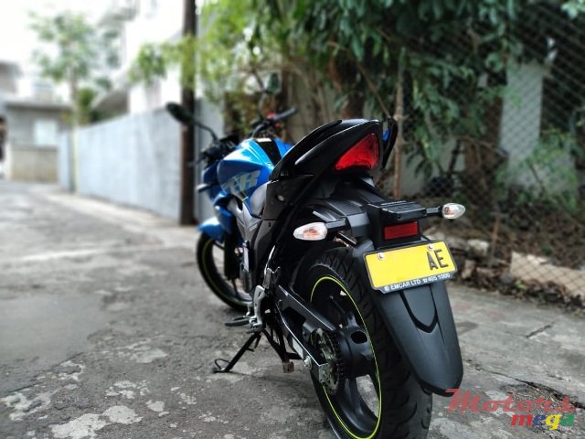 2019' Suzuki Gixxer photo #6