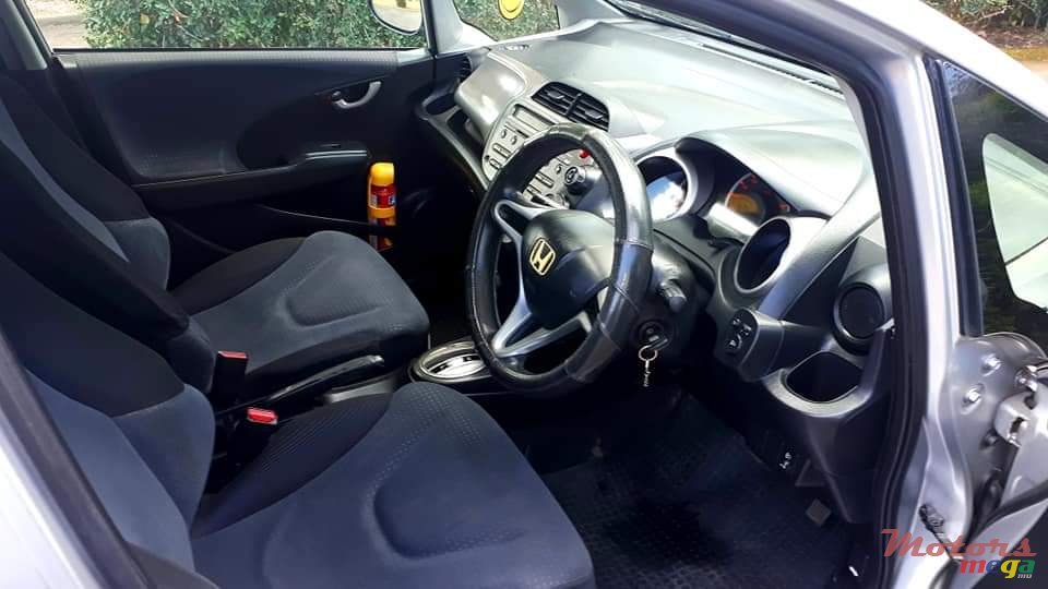 2008' Honda Fit photo #5