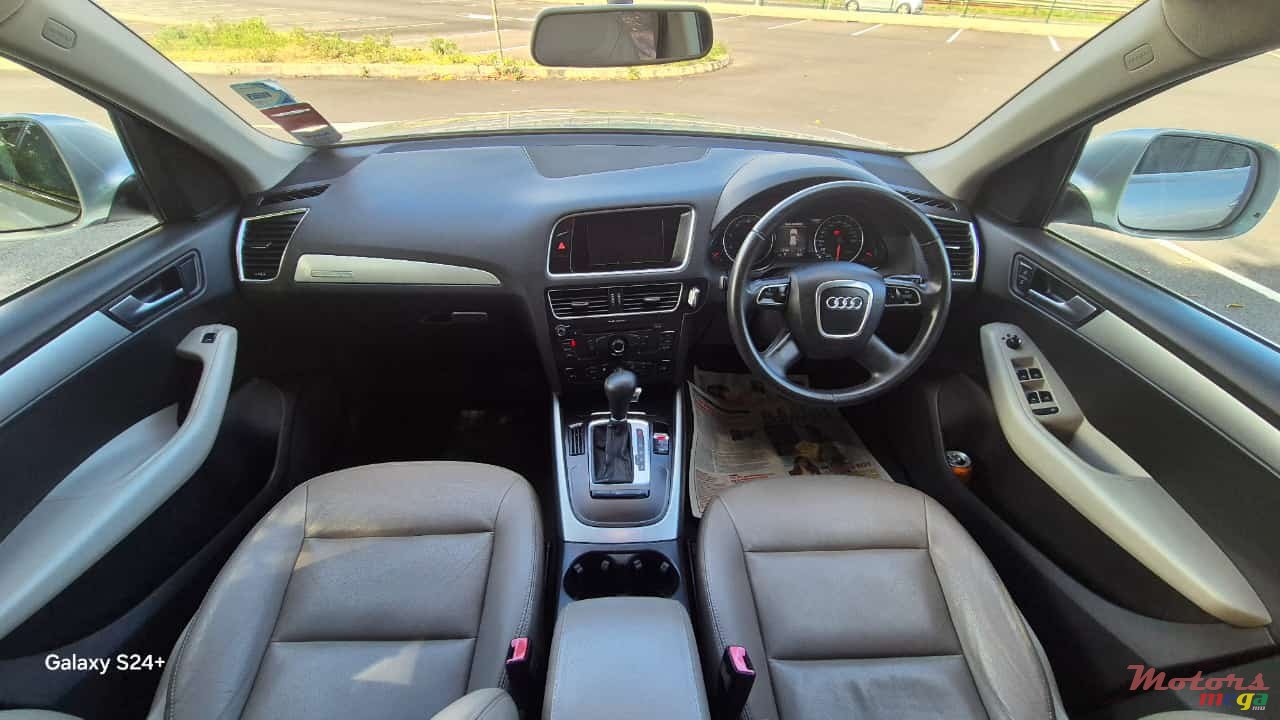2011' Audi Q5 Quattro photo #6