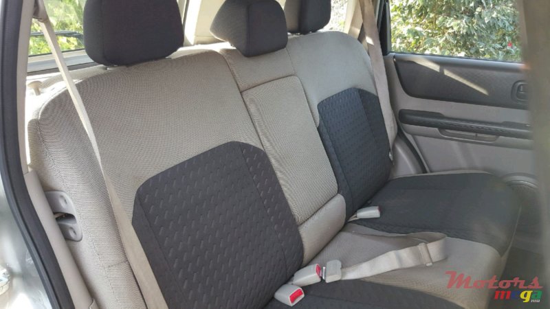 2002' Nissan X-Trail 2.0 photo #3