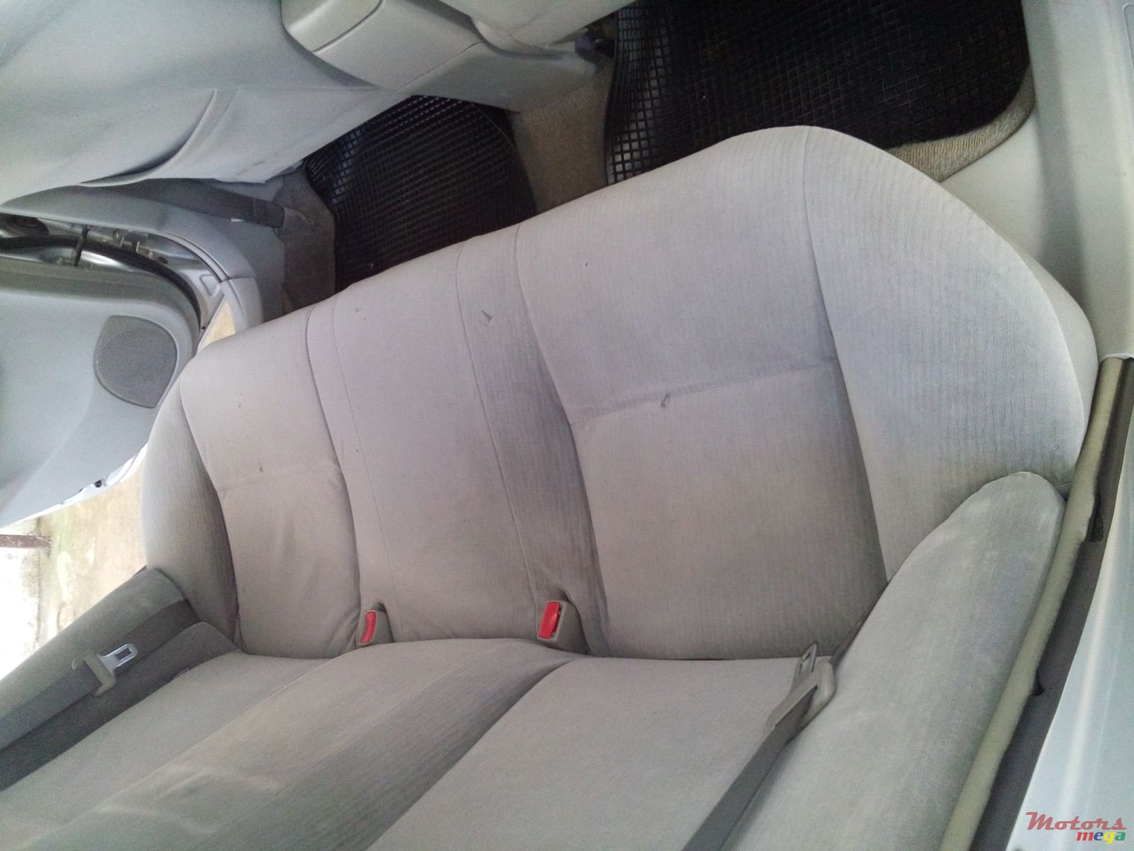 2007' Toyota Axio photo #7