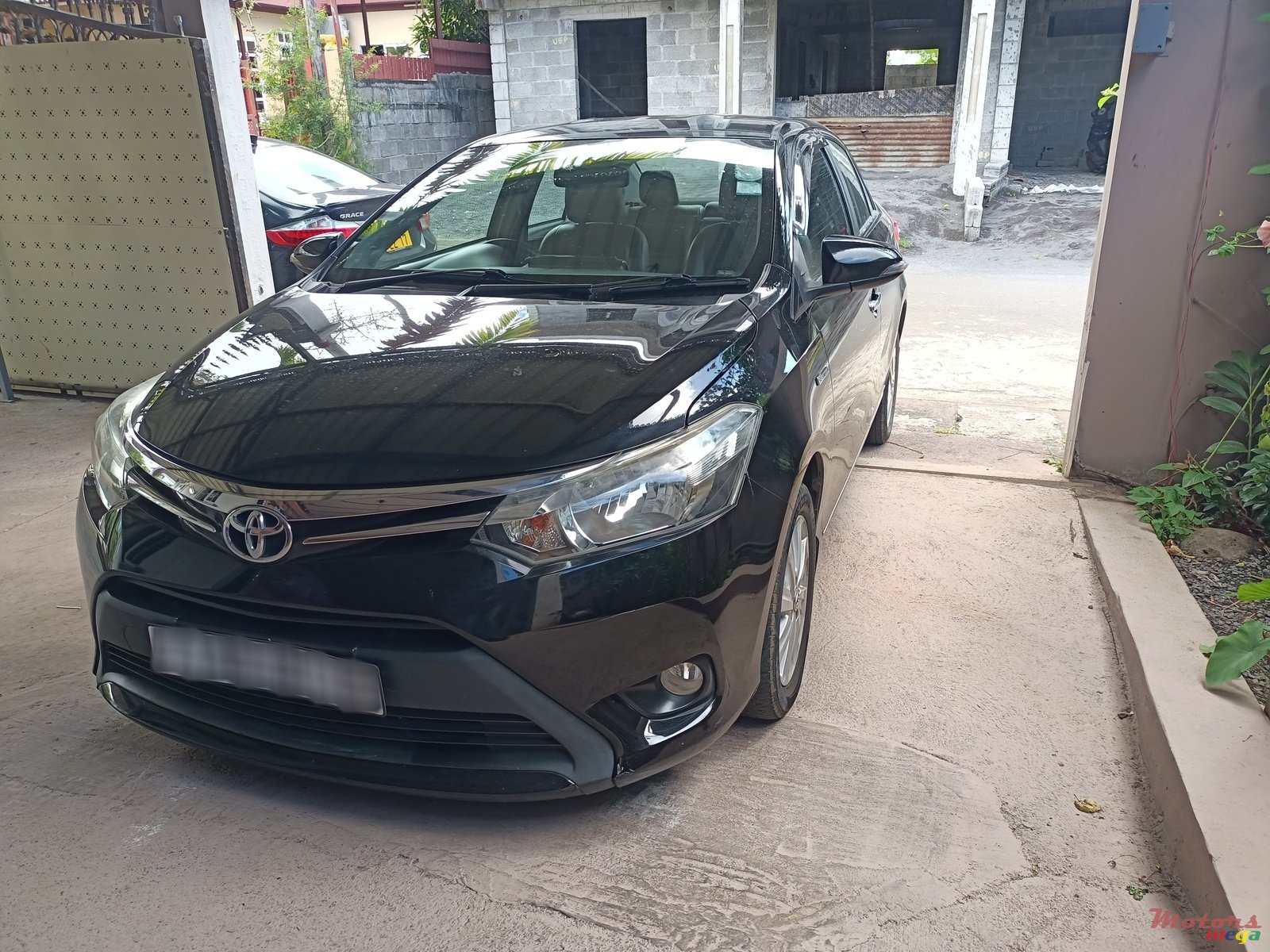 2016' Toyota Yaris photo #1