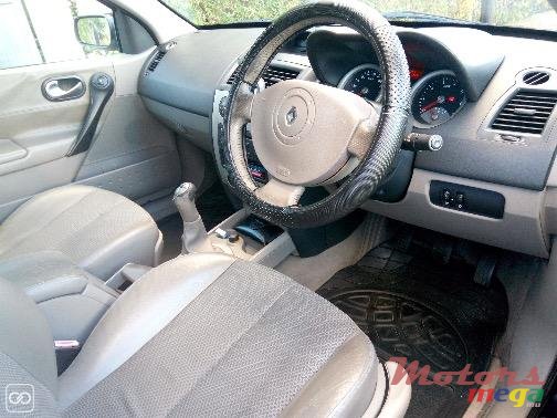 2004' Renault Megane Berline 2 photo #6