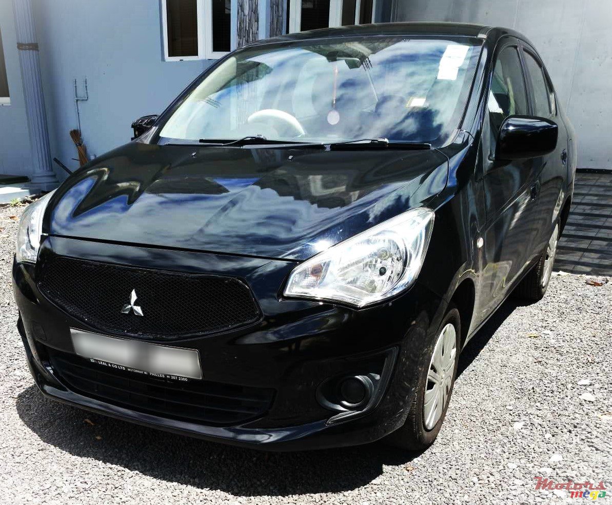 2017' Mitsubishi Attrage photo #1