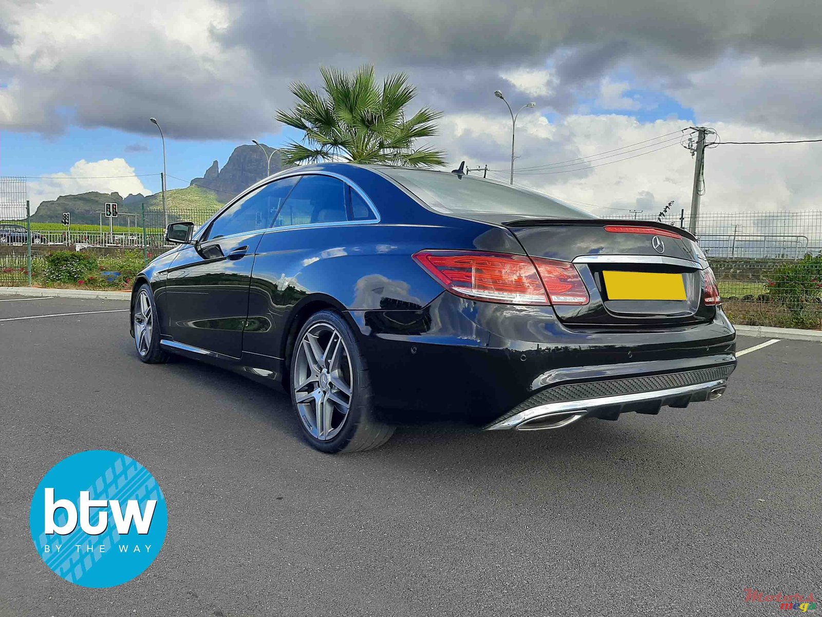 2014' Mercedes-Benz E-Class photo #3